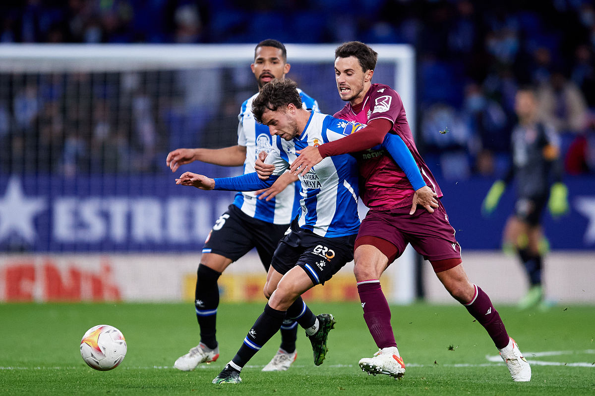 重磅！拉齐奥遗憾出局备战NBA总决赛中超转会期走向成谜，费耶诺德冲刺阶段刷新队史纪录