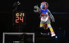 芬尼史密斯宣布加盟火箭