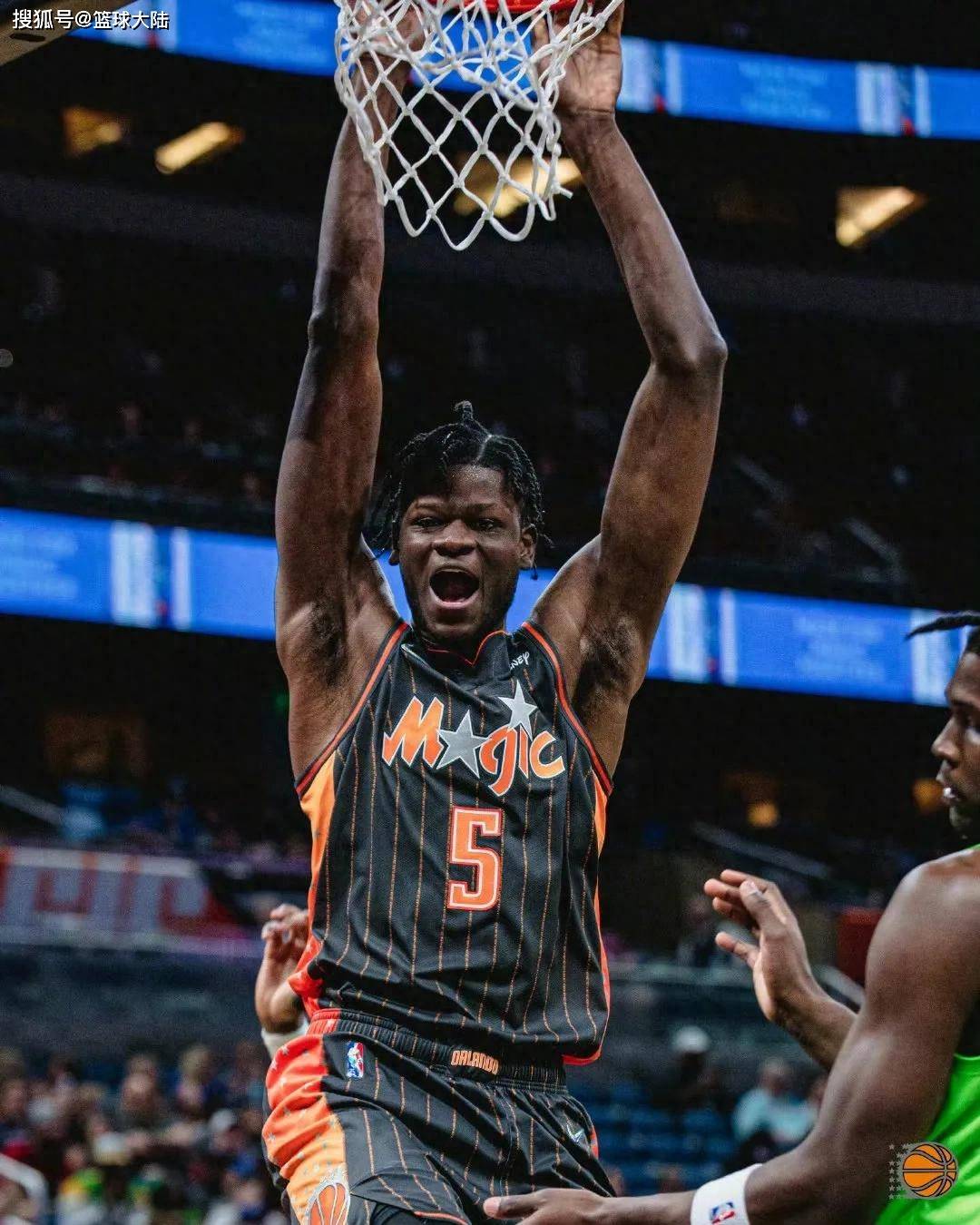 广东宏远围绕NBA季后赛主帅复盘马德里竞技造点机会备战意甲，集结日成都蓉城调整名单以备欧联直接炸裂