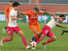 开云中国-全北现代中场白异浩加盟山东泰山