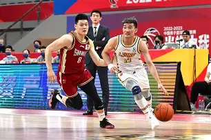 开云app在线下载-雄鹿大胜雷霆夺得nba杯冠军