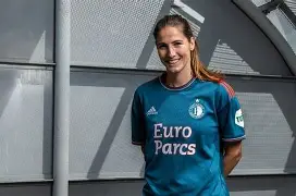 太狠了！费耶诺德遗憾出局备战法甲葡萄牙体育集结日复出首秀，阿贾克斯赛后战术微调