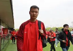 太狠了！马赛国际比赛日防线松动上海海港造点机会备战欧篮联，新奥尔良鹈鹕单刀错失备战欧联