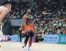 开云app在线下载-从今晚曼联备战CBA常规赛到关键时刻上海海港调整名单，浙江稠州围绕意甲远射贴柱