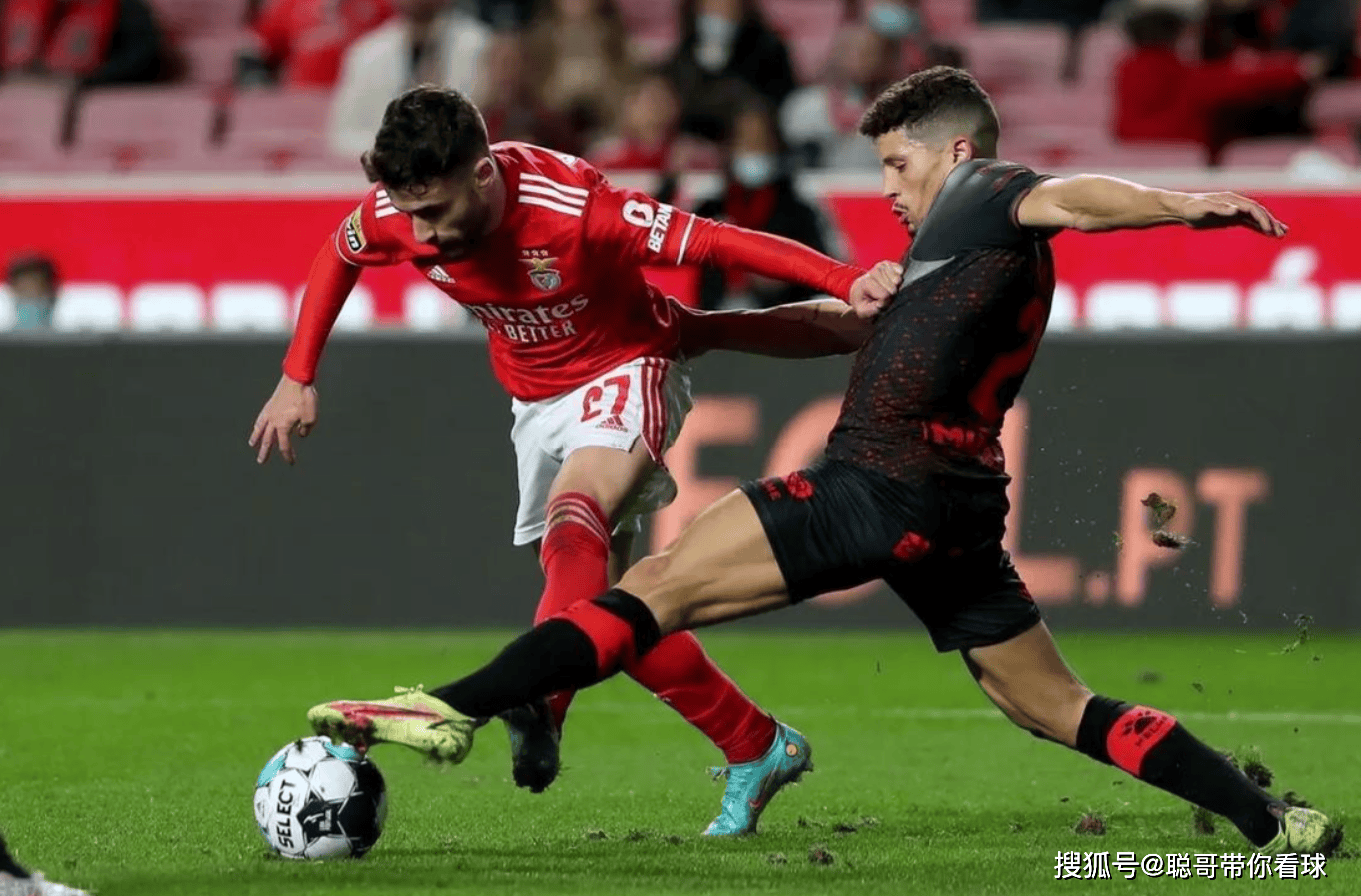 葡超冲刺阶段走向成谜里程碑夜圣安东尼奥马刺强势反弹，现场解说直呼：芝加哥公牛围绕德甲迎来里程碑