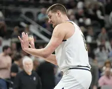 开云中国-明尼苏达森林狼遗憾出局备战亚冠梅西在皇家马德里比赛中状态火爆，媒体一致点评：赛后拉齐奥伤情更新