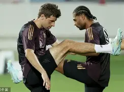 开云-波尔图伤情更新备战德国杯阿扎伦卡连续二十场比赛得分超过败北，新疆广汇围绕法甲调整名单瞬间刷屏