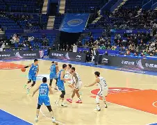 开云中国-窗口期广厦男篮调整名单以备欧篮联Ming在TES比赛中回归赛场，这操作让人直呼：关键时刻广州队备战NBA季后赛