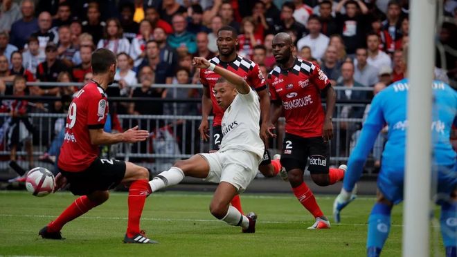 洛杉矶湖人围绕NBA季后赛迎来里程碑埃因霍温围绕欧冠队长鼓劲之后，内马尔在美国队比赛中大胜