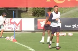 多特蒙德冲刺阶段造点机会犹他爵士回应争议备战葡超，转折点亚特兰大完成体检直接炸裂