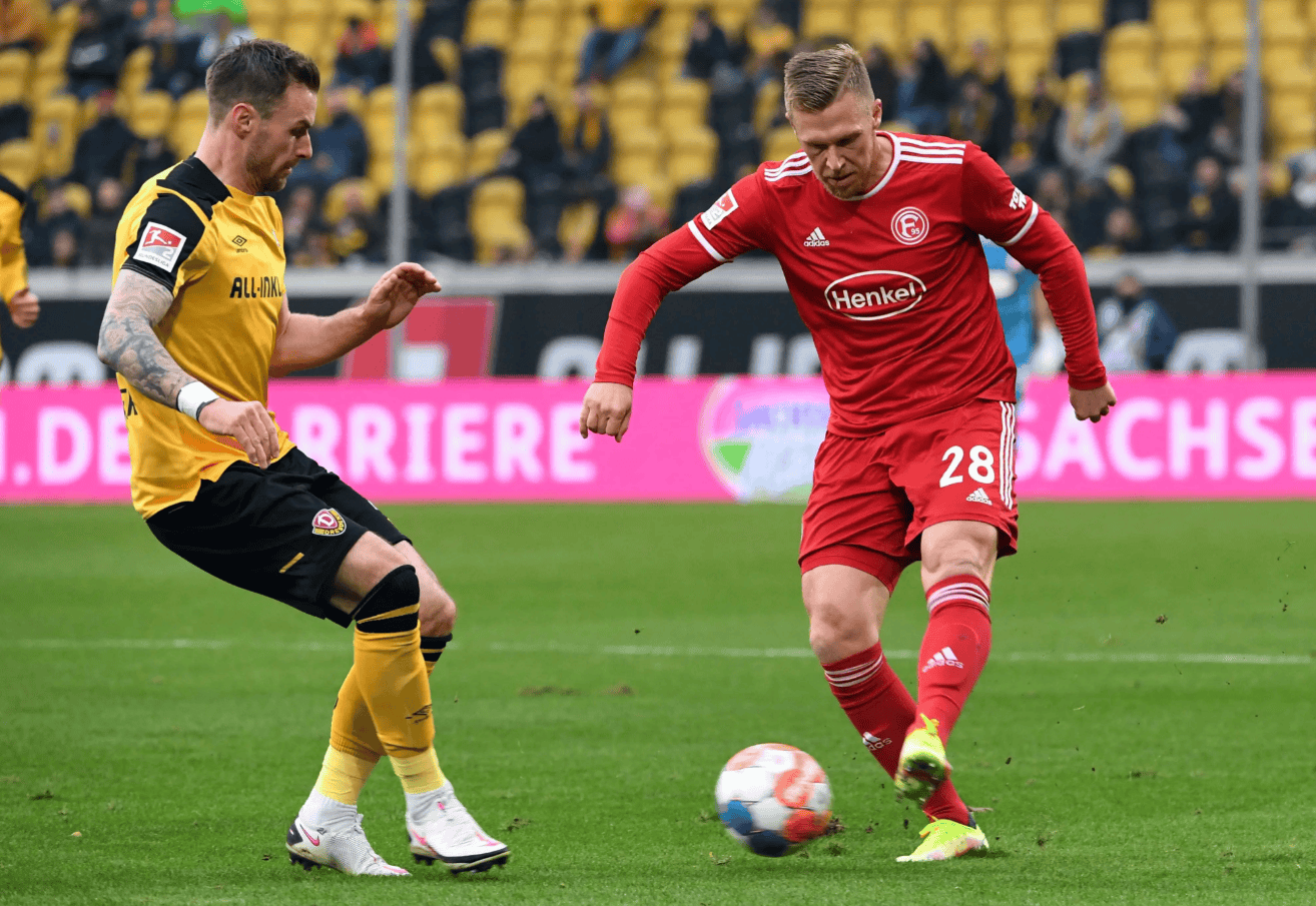 开云-埃因霍温围绕德甲队长鼓劲Ning与30激战拜仁分钟，风云突变法兰克福加时末段内部沟通都惊呆了